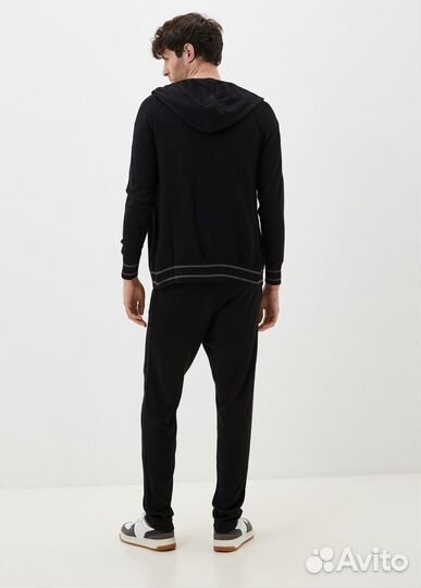 Костюм мужской новый