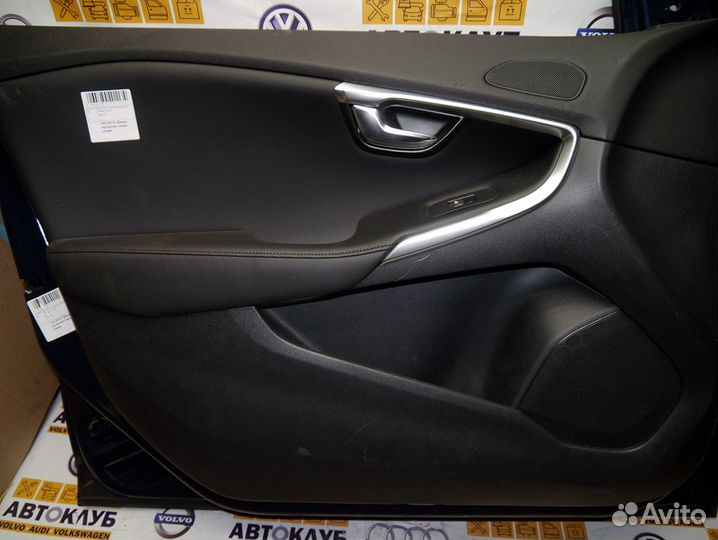 V40 2013+ Дверь передняя левая Вольво синяя