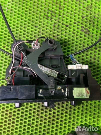 Блок управления отопителем Nissan Micra