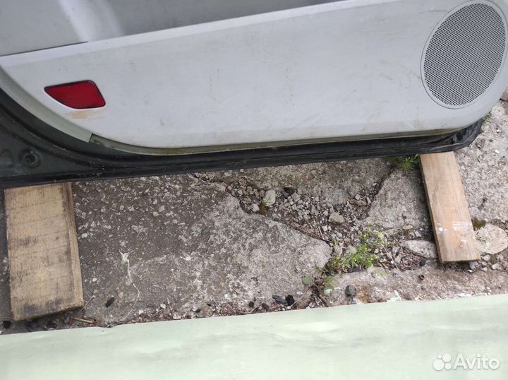 Водительская дверь киа ceed 2008