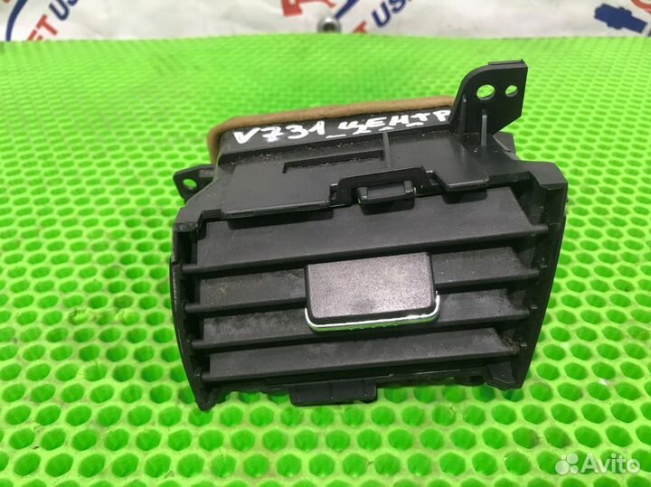 Дефлектор обдува правый Acura Rdx TB1 K23A1 2007