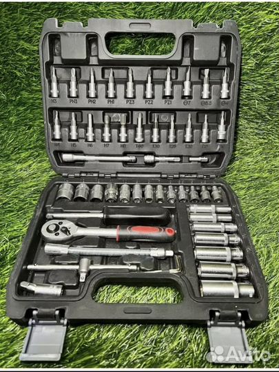 Набор автомобильных инструментов