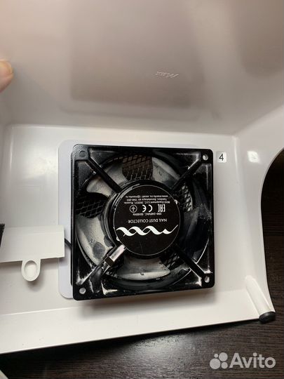 Пылесос для маникюра MAX storm 4