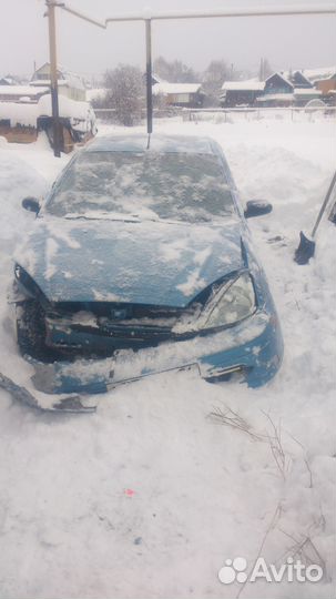 Ford Focus 2.0 AT, 2001, битый, 333 333 км