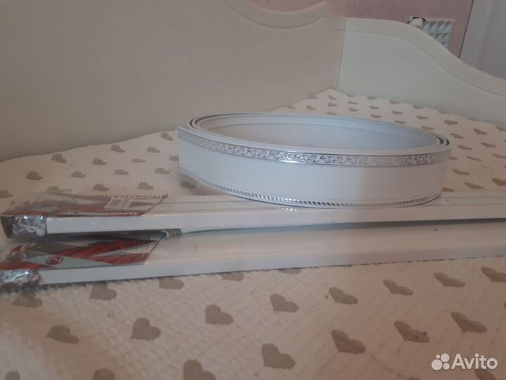 Карниз 4 м - совершенно новый