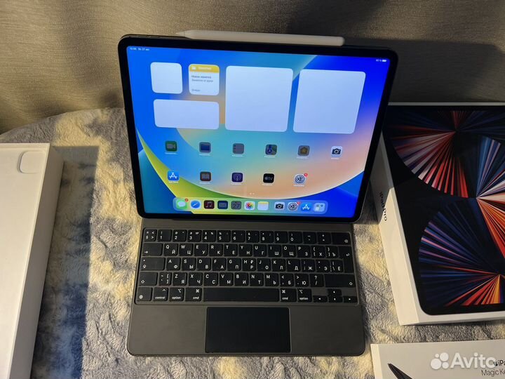 iPad Pro 12.9 2021 M1 1TB SIM+Keyboard+Pencil 2