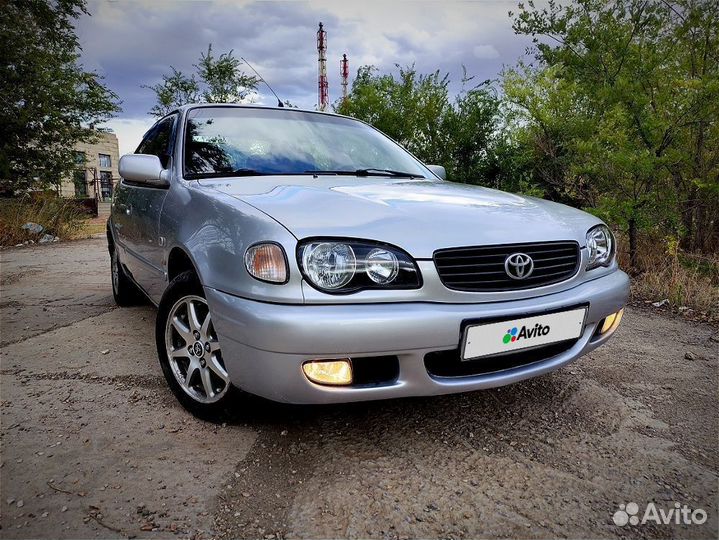 Toyota Corolla, 2001