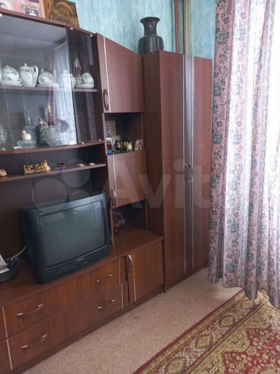 2-к. квартира, 48 м², 1/3 эт.