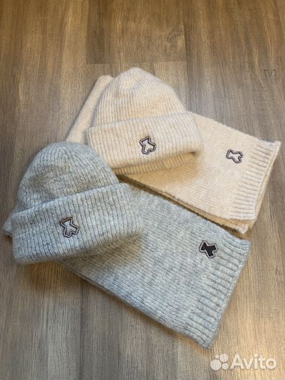 Шапка и шарф детские новые