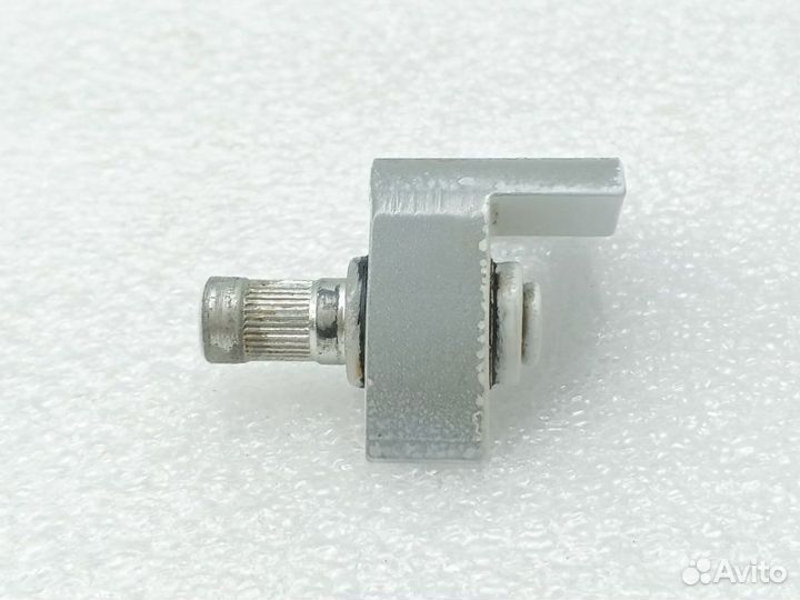 Петля двери задняя правая Audi A6 C7 1.8 CYG 2018