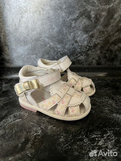 Детские сандалии kapika 17 размер