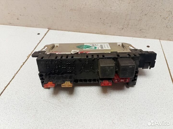 Блок предохранителей