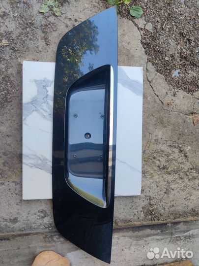 Накладка крышки багажника Mercedes E-класс W211