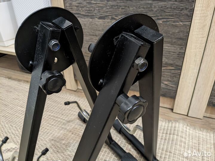 Подставка (стойка) Yamaha для электрогитары