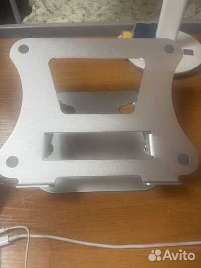 Подставка доя ноутбука