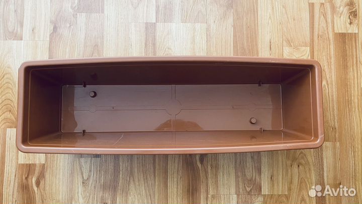 Горшки и ящик для цветов