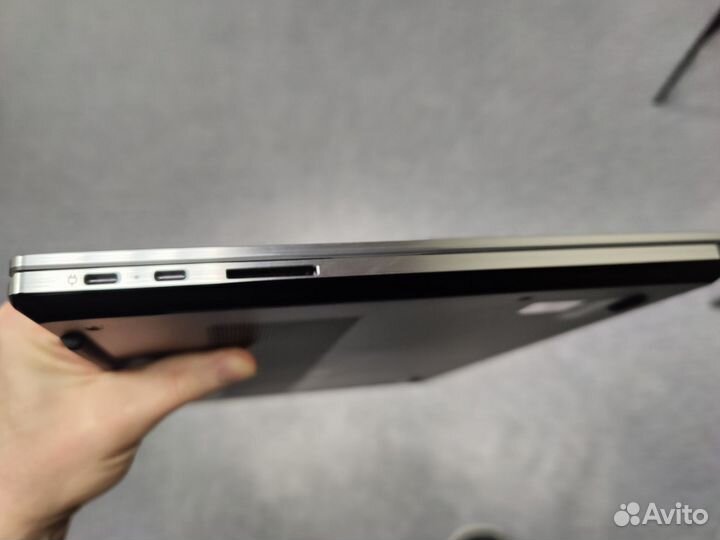 Lenovo Thinkpad Z16 R7 PRO-6850H 16Gb 1Tb RX 6500M