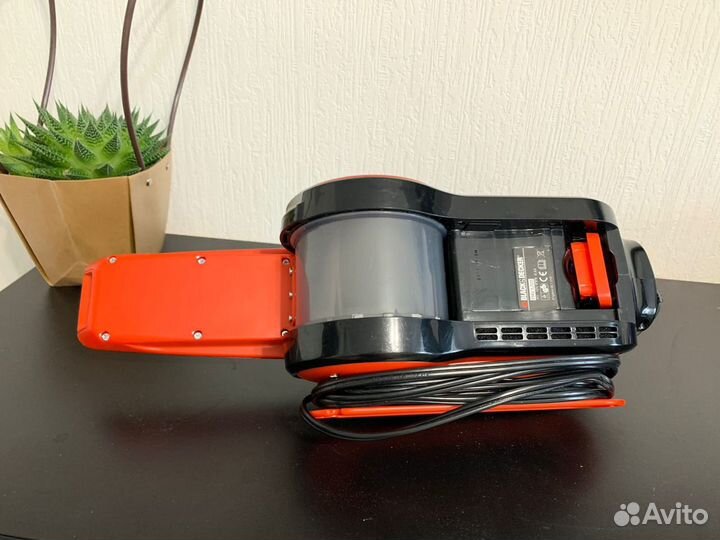 Автопылесос Black&Decker PAV1205