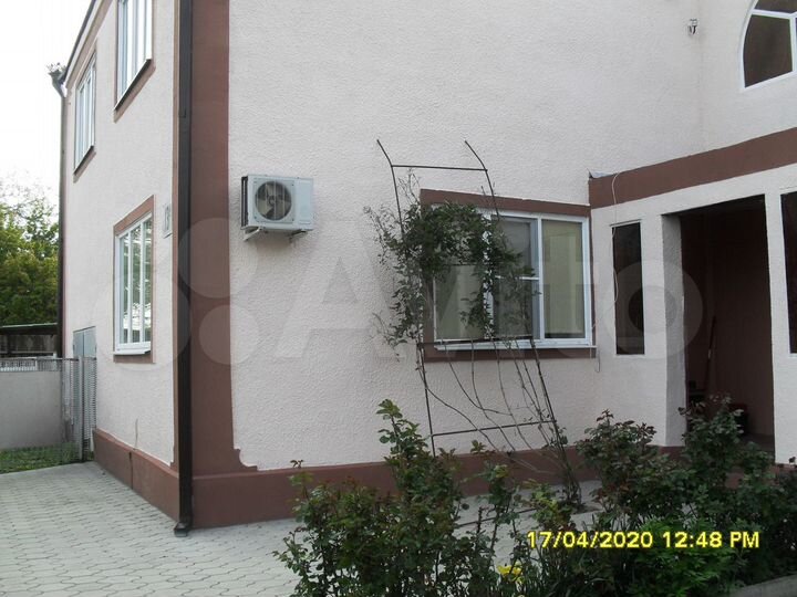 Дом 220 м² на участке 10,5 сот.