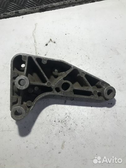 Кронштейн опоры кпп Opel Astra G
