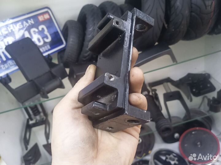 Задний маятник kugoo m4