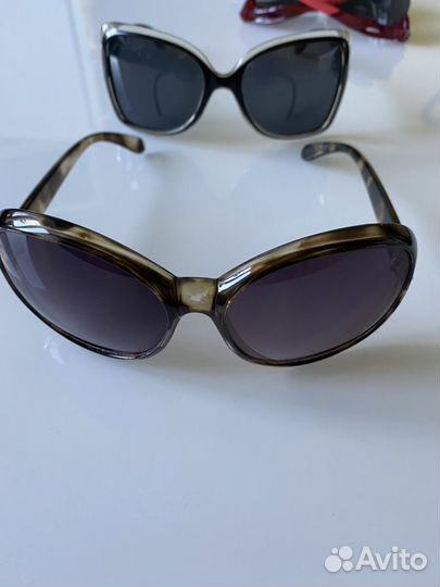 Очки солнцезащитные