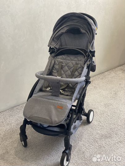 Прогулочная коляска yoya