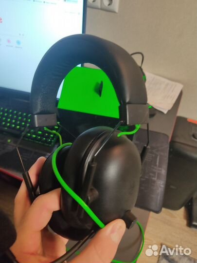 Продам наушники Razer blackshark v2 usb