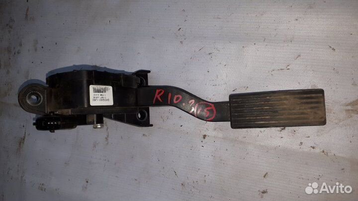 Педаль газа Kia Rio QB G4FA 2011