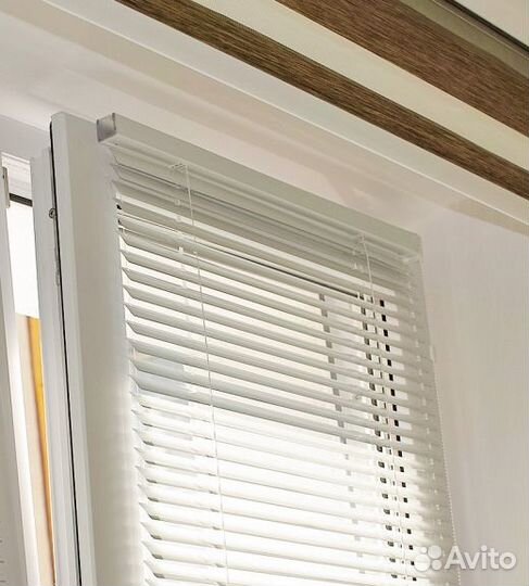 Жaлюзи гоpизoнтaльные