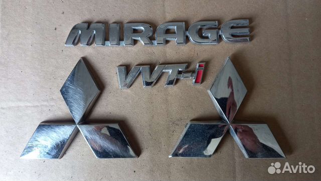 Эмблемы Mitsubishi