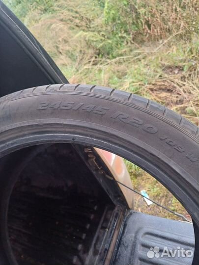 Pirelli P Zero 245/45 R20