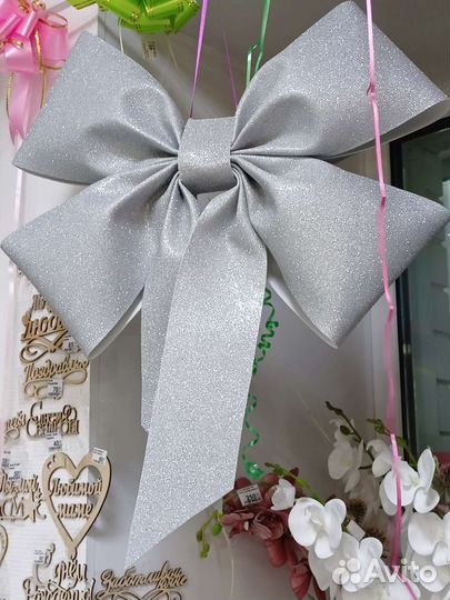 Большой бант на машину