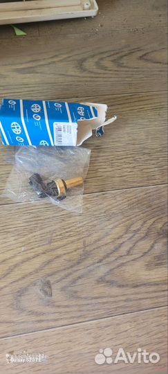 Датчик температуры охлаждающей жидкости