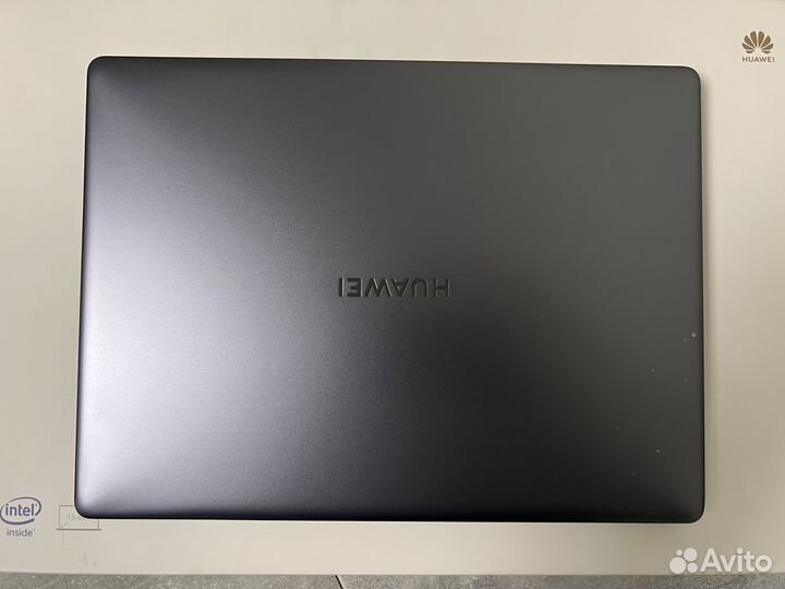 Huawei Matebook 13 i5 10th / ram 8gb / ssd 512gb