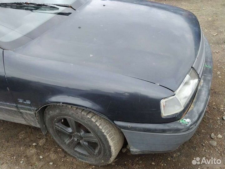 Капот Opel Vectra A хетчбек 1.6I C16NZ 1992