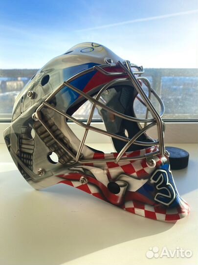 Вратарский шлем профессиональный хокейный