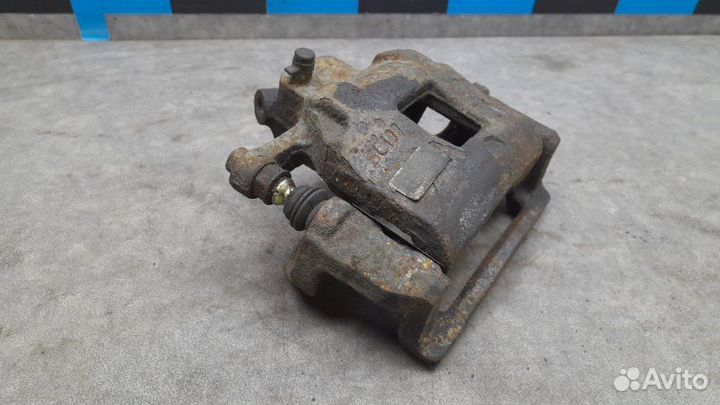 Суппорт передний правый Peugeot 301 1.2 (72) MT