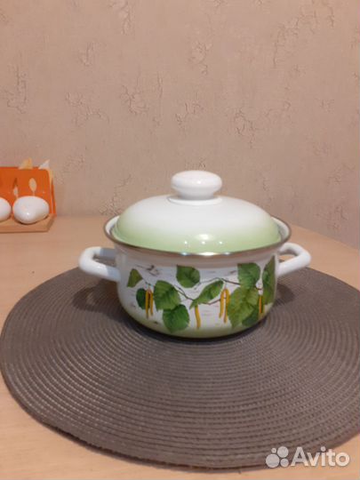 Кастрюля эмалированная