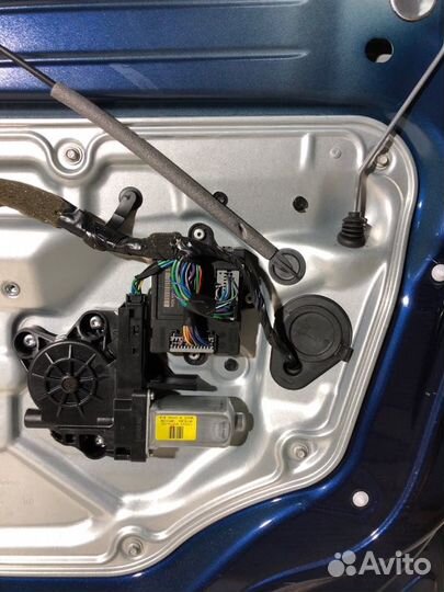 Дверь боковая передняя правая Volvo V70 B4164T