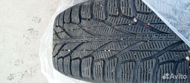 R18 Nokian Tyres Hakkapeliitta R2 SUV 225/60, PCD 5x114.3 DIA 67.1