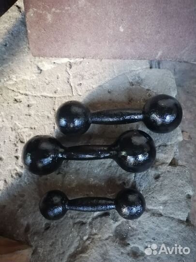 Гантели 5,6,2