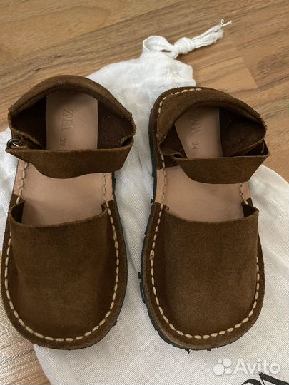 Сандалии zara