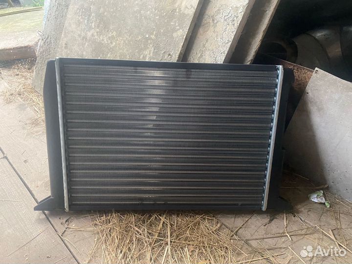 Радиатор системы охлаждения Audi 80 1.3-1.8 83-91