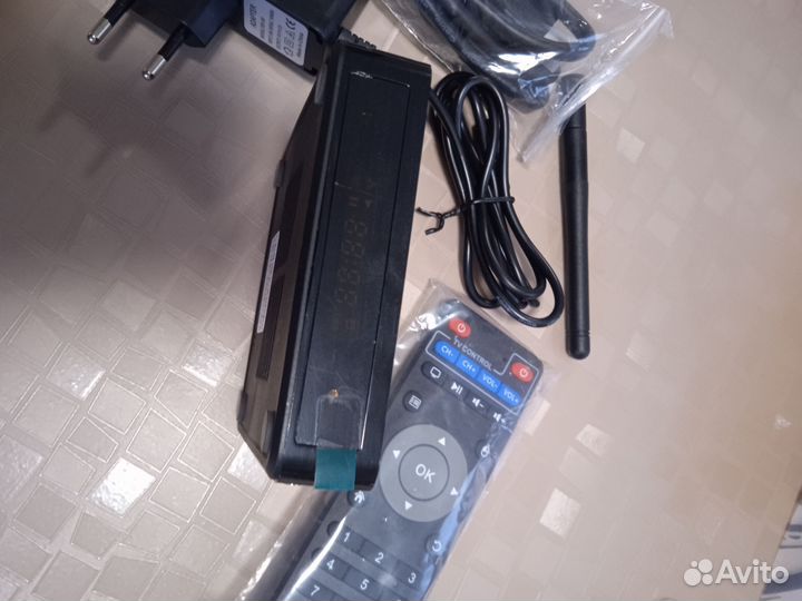 Тв приставка xiaomi, tox3