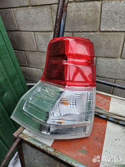 Задняя фара прадо 150