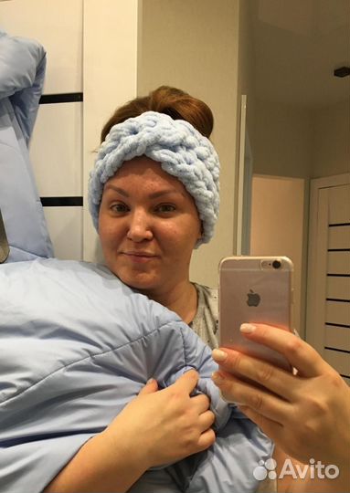 Повязка на голову вязаная