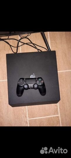 Sony PS4 pro 1tb