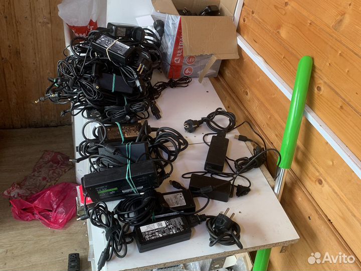 Зарядное устройство для ноутбука