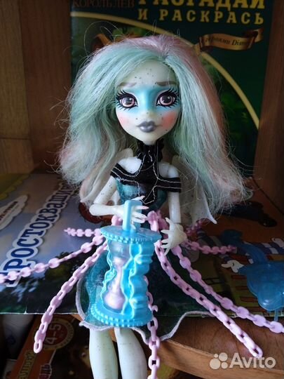 Кукла монстер хай Рошель призрачно